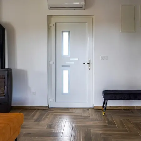 Olivarum Villa *