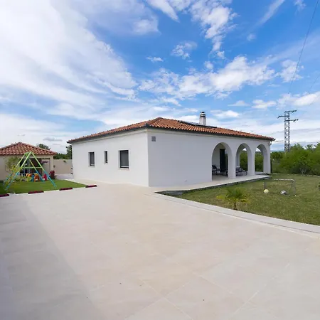 Villa Olivarum *